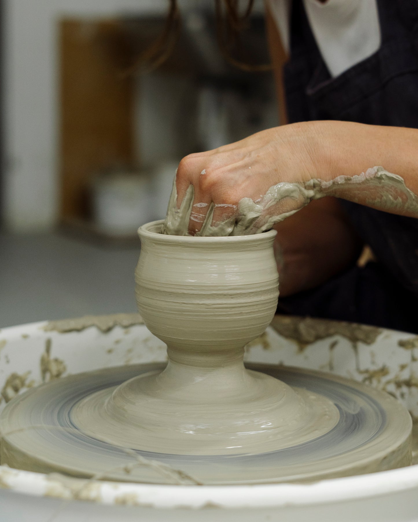 Wheel throwing & handbuilding (8 sessions)